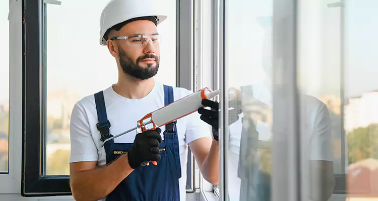 Retractable Screens Repair for Patio in Brent, FL