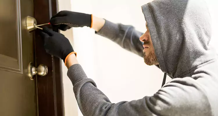 Emergency Motel Lock Repairs—Available 24/7 in Brent, FL
